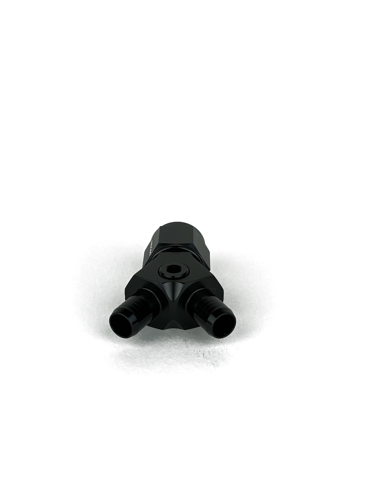 8AN to 10mm Y-Adapter Black Anodized Billet Fuel Distribution Fitting (view 3)